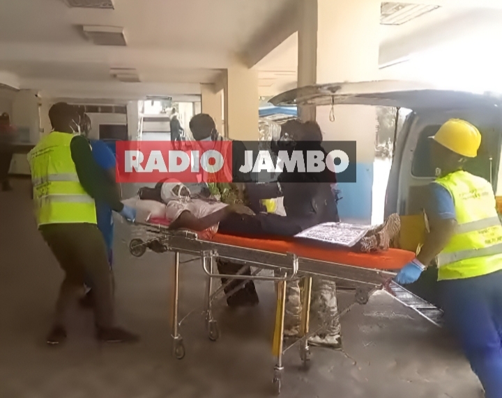 Waandamanaji Wakimbizwa Katika Hospitali Ya Kenyatta Wakiwa Na Majeraha