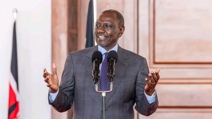 Ruto Aahidi Kuwalinda Maafisa Wa Polisi