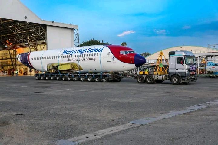 Shule Ya Mang’u Kusafirisha Zawadi Yao Ya Ndege Kutoka JKIA Kupitia Thika Road