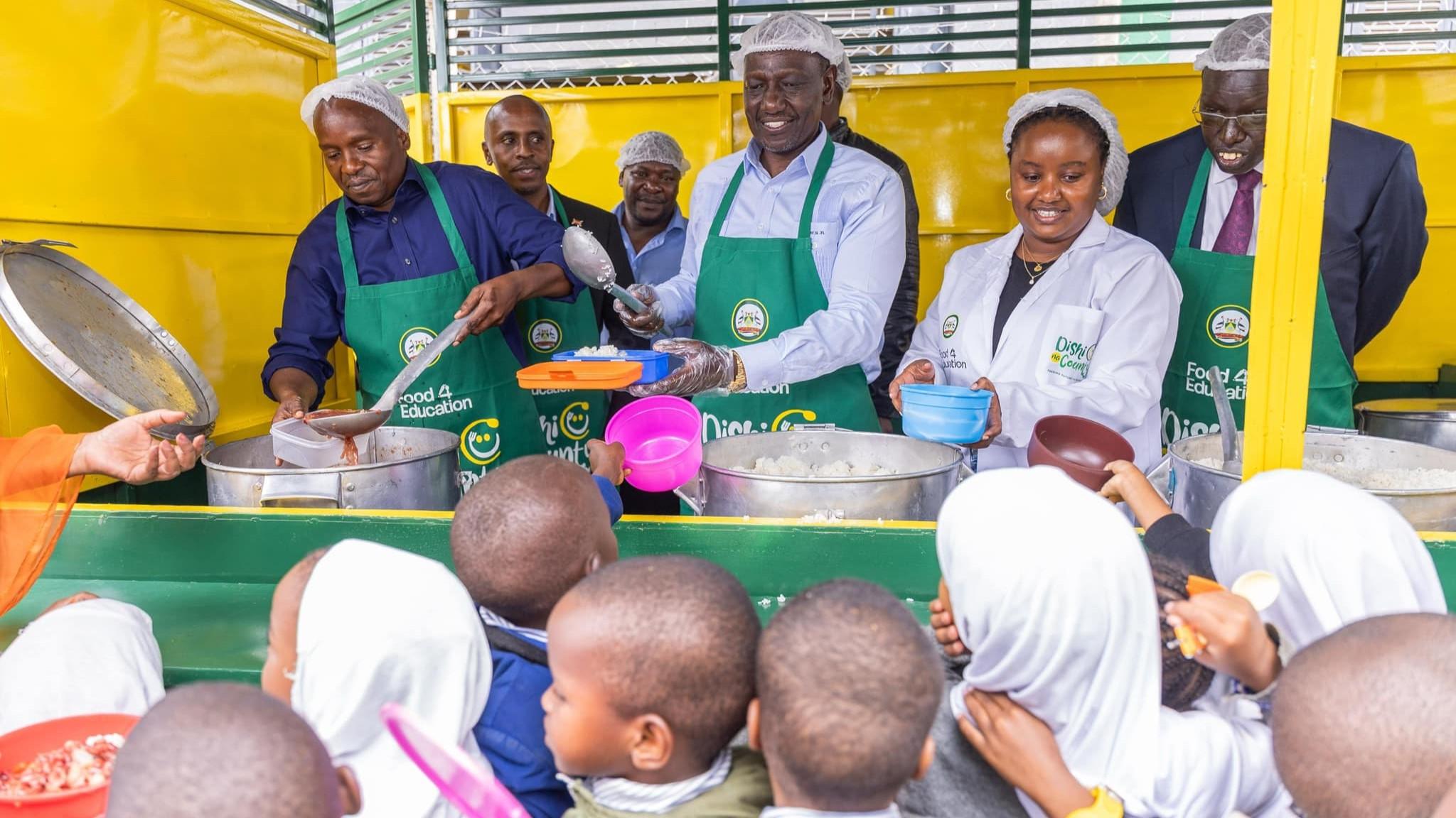Ruto kununua mashine ya kutengeneza chapati milioni 1 kwa wanafunzi Nairobi (video)